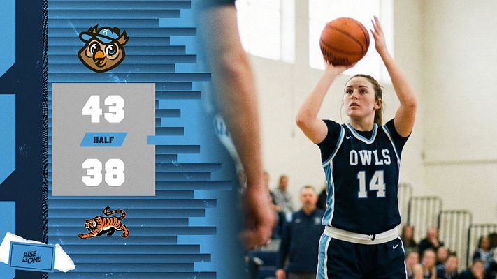 Score update template with wood floor background, left section for team logos, central stats area for scores and halftime, and player action photo on the right.