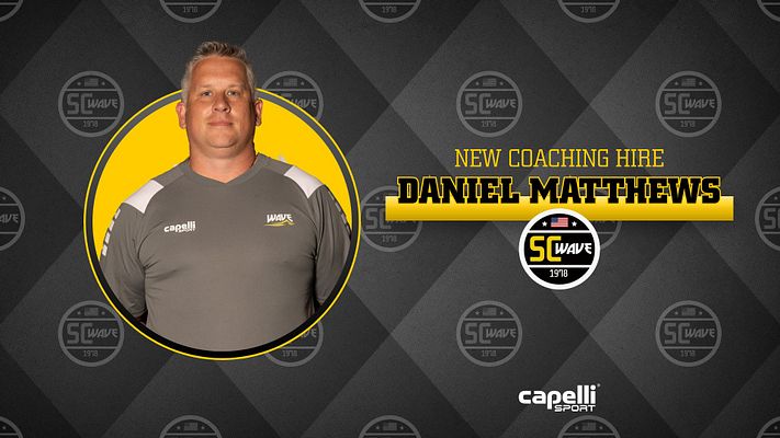 Headline template with diamond pattern background, circular yellow-bordered photo frame on left, bold text area on right with yellow accent bar, and logo placement. Designed for club announcements in landscape, Instagram, and story formats.