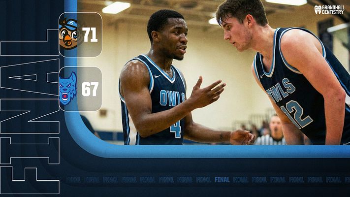 Score update template with curved blue border, player images on the left, final scores displayed prominently, and 'FINAL' text emphasized at the bottom. Designed for social media posts.