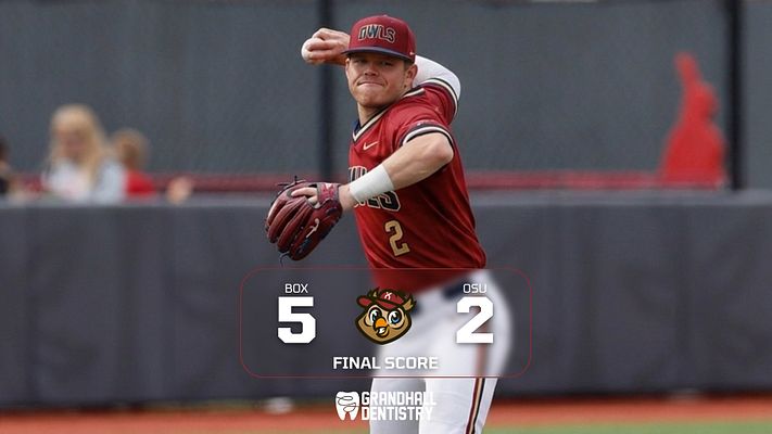 Multi-format score template featuring a blurred sports background, central text area for scores, and logo space at the bottom, designed for gameday updates on social media.